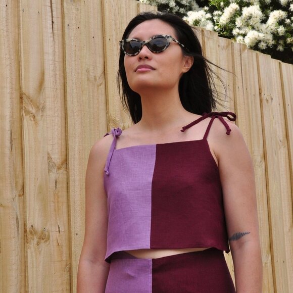 Maker & Mineral Linen Ruby Top in Half n Half Lilac and Eggplant size medium - Picture 1 of 8